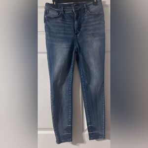 Judy Blue Dark Wash Skinny Jeans